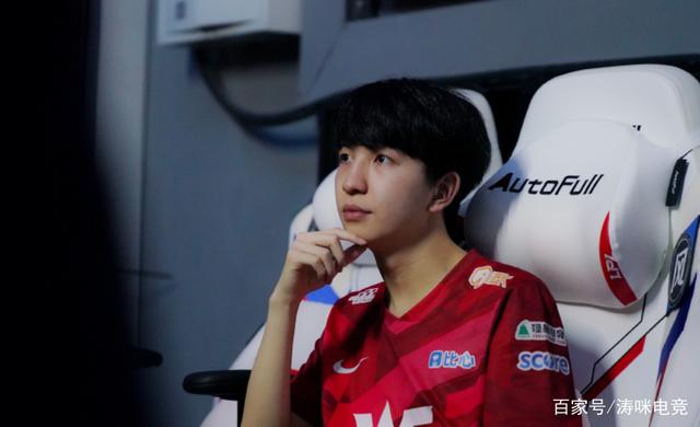 V5险胜FLY,Doinb完成史诗逆转焦点之战淘汰赛,留下经典瞬间 V5险胜FLY,Doinb完成史诗逆转焦点之战淘汰赛,留下经典瞬间