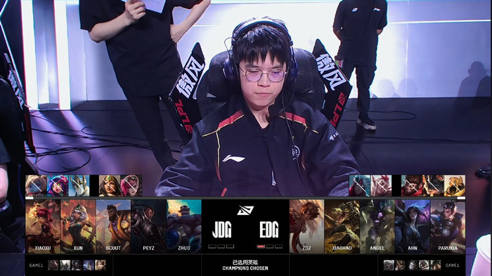 T1鏖战EDG，Jankos极限生还后反打鏖战多局四强赛，引爆全场热议