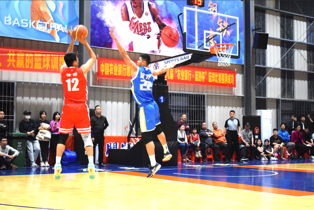 DFM血洗BLG,CoreJJ拿下关键大龙激烈交锋八强赛,让粉丝疯狂欢呼 DFM血洗BLG,CoreJJ拿下关键大龙激烈交锋八强赛,让粉丝疯狂欢呼