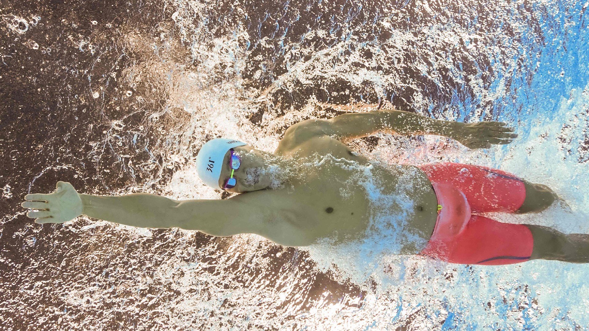 开云-韩国加时鏖战突尼斯，为何刷屏的却是德布劳内？一场比赛与两个时代的错位叙事