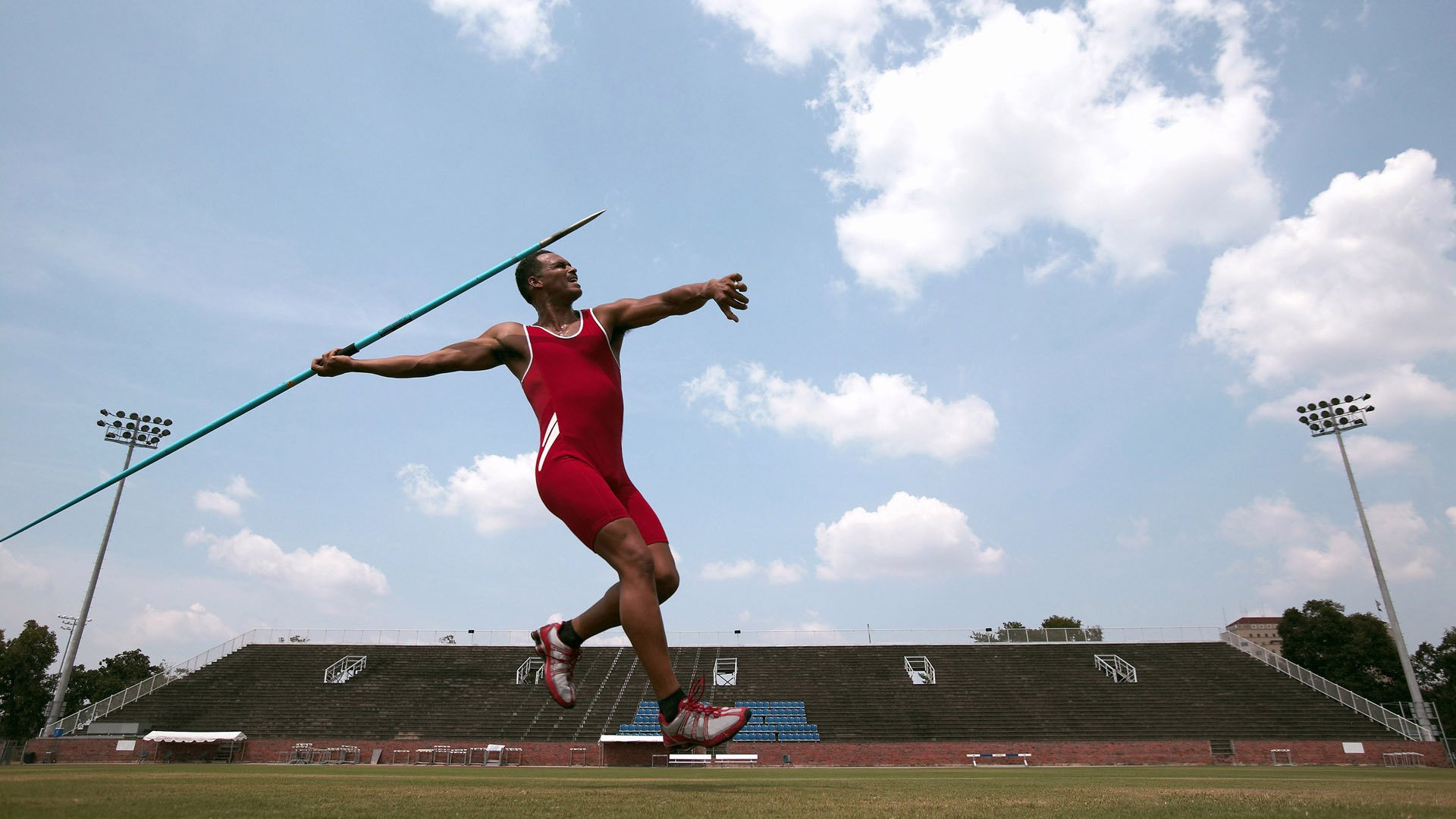 热火制造21分惨案!西亚卡姆32+11彻底打穿魔术防线